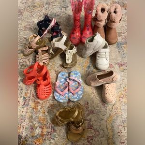 All size six toddler shoes.
